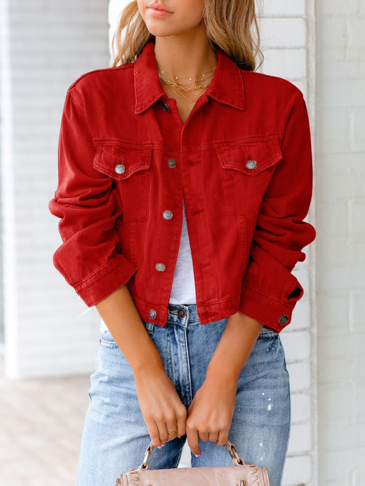 Veste en jean à coupe décontractée avec poches poitrine et boutonnière | Idéale pour le printemps/été