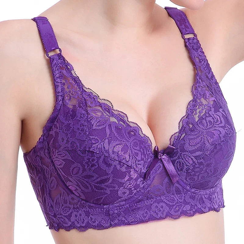 THARAH VIOLETTA – Bralette en dentelle avec armatures et broderie