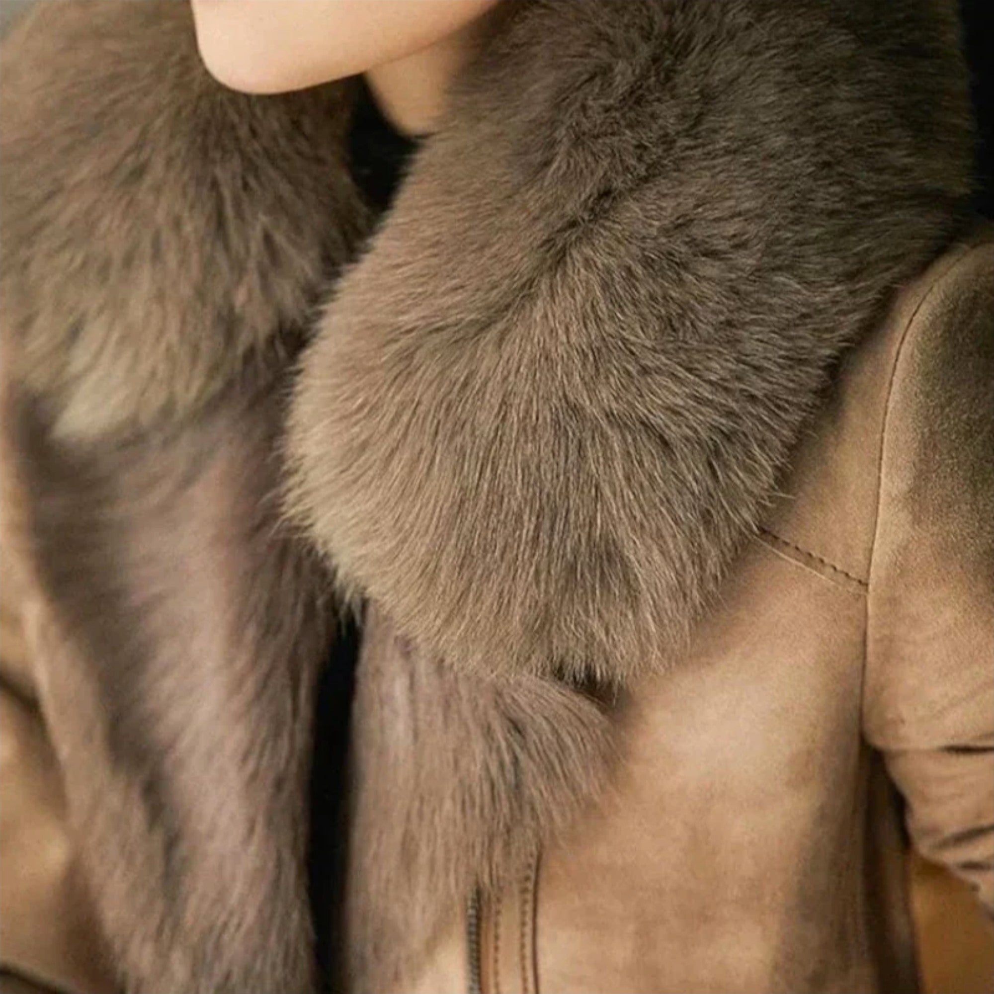 Veste en peau de mouton avec col en fourrure