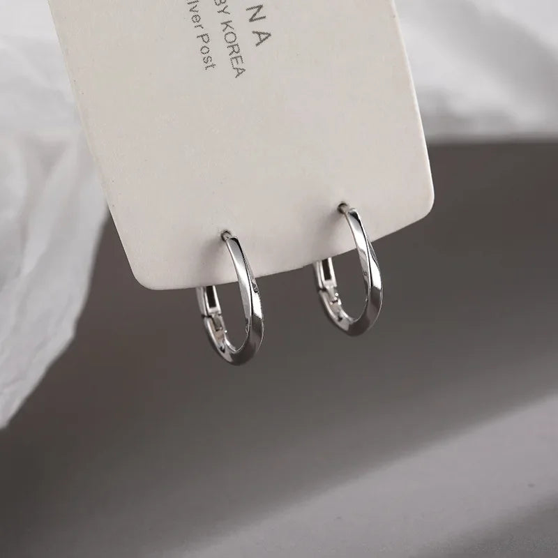 Boucles d'oreilles rondes en argent sterling avec incrustation