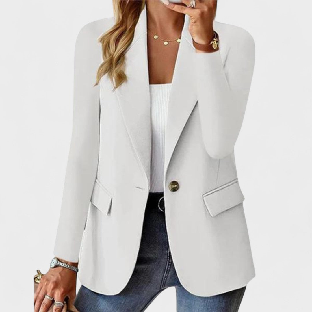 Carla – Blazer sur mesure avec une élégance intemporelle