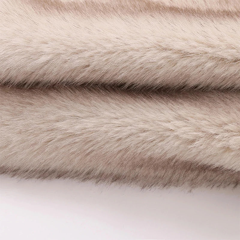 Manteau en fausse fourrure courte avec col cranté et poches latérales | Idéal pour l'automne et le printemps