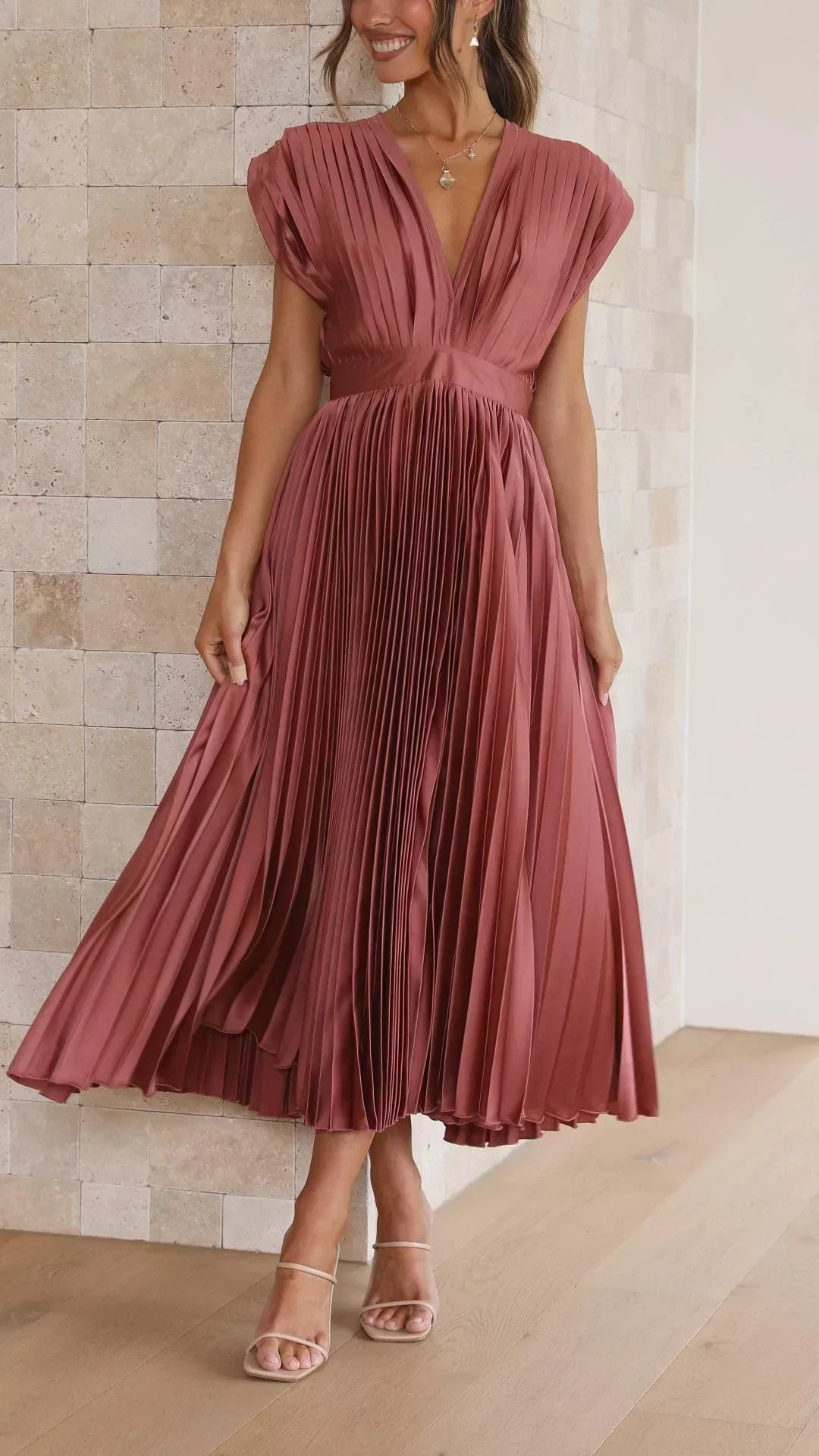 Alexis - Robe Plissée Élégante