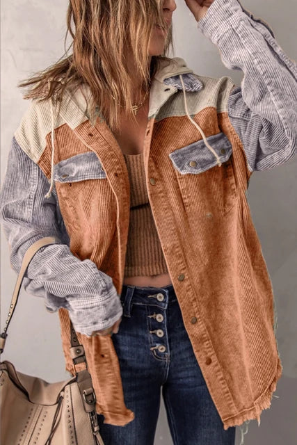 Veste en velours côtelé cropped avec boutons et poches poitrine | Parfaite pour l'été