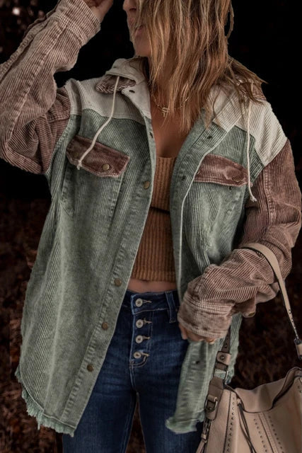 Veste en velours côtelé cropped avec boutons et poches poitrine | Parfaite pour l'été