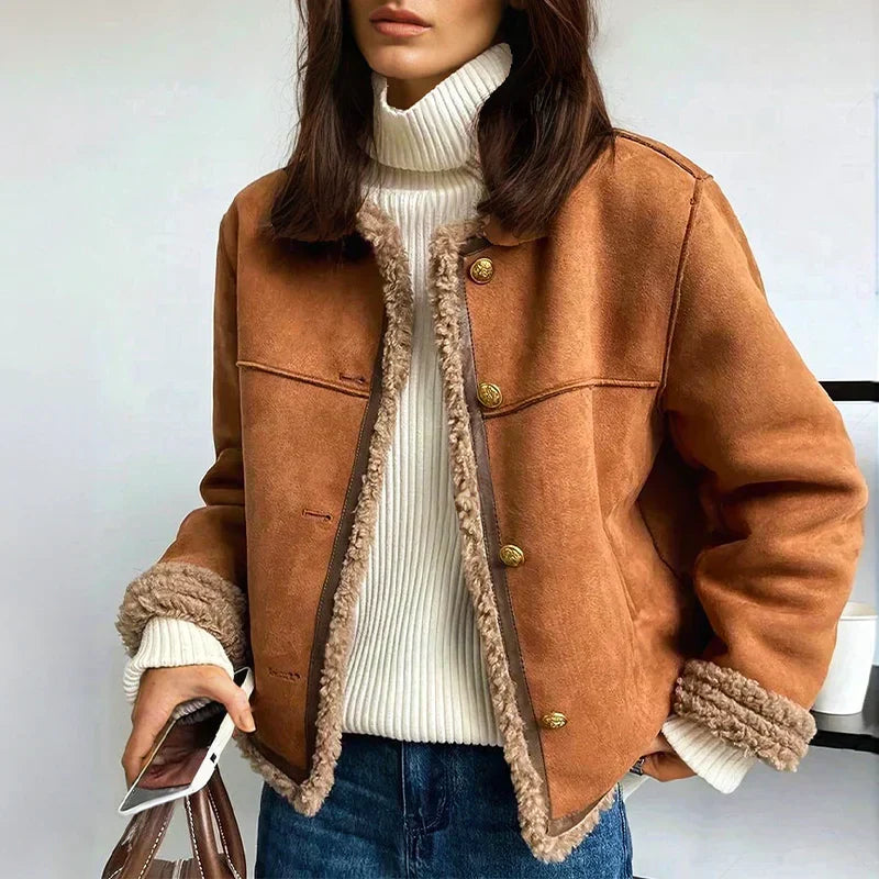 Amara – Veste élégante à boutons