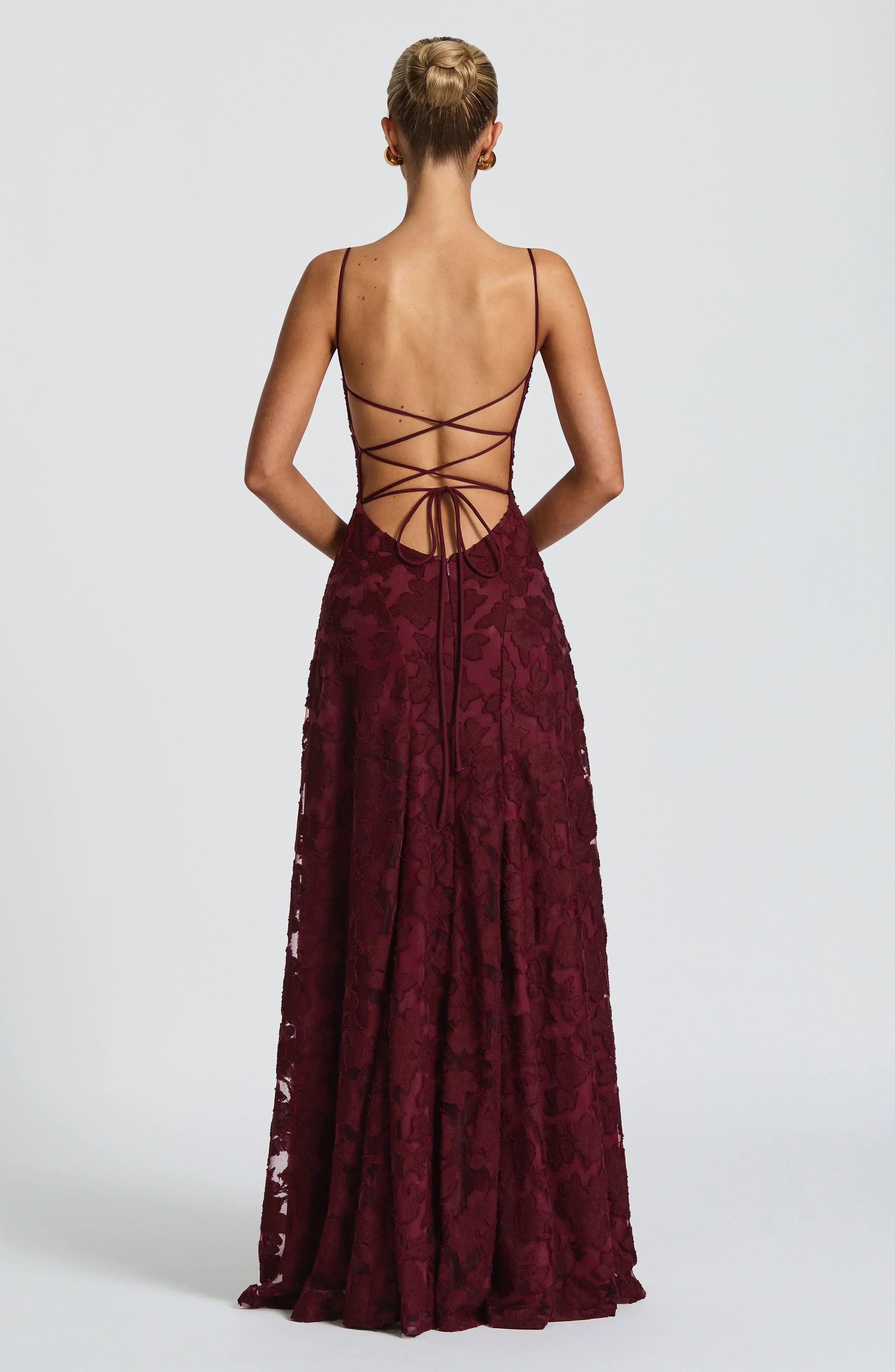 Rhoda™ – Élégance Flottante dans un Style Maxi Intemporel