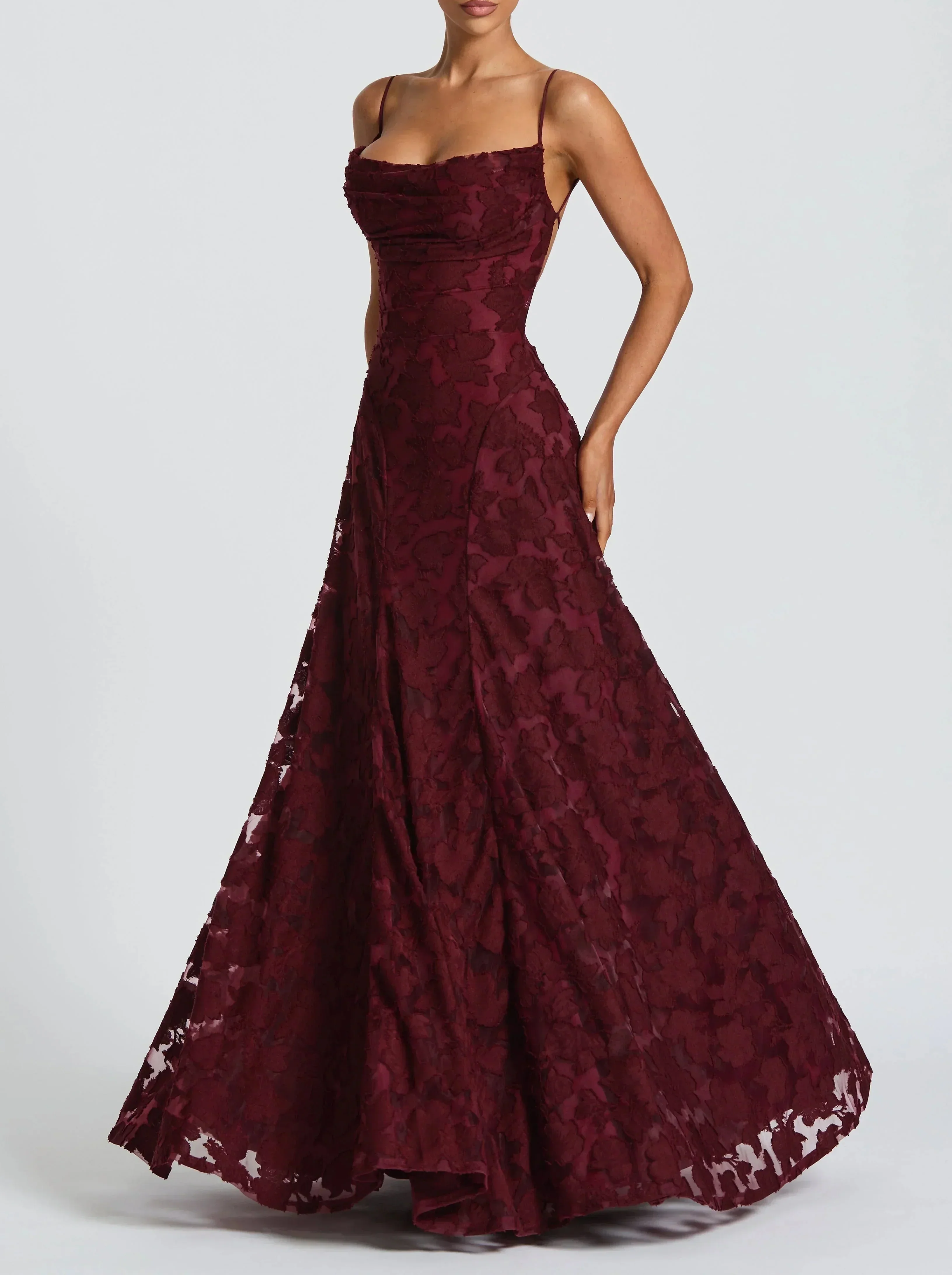 Rhoda™ – Élégance Flottante dans un Style Maxi Intemporel