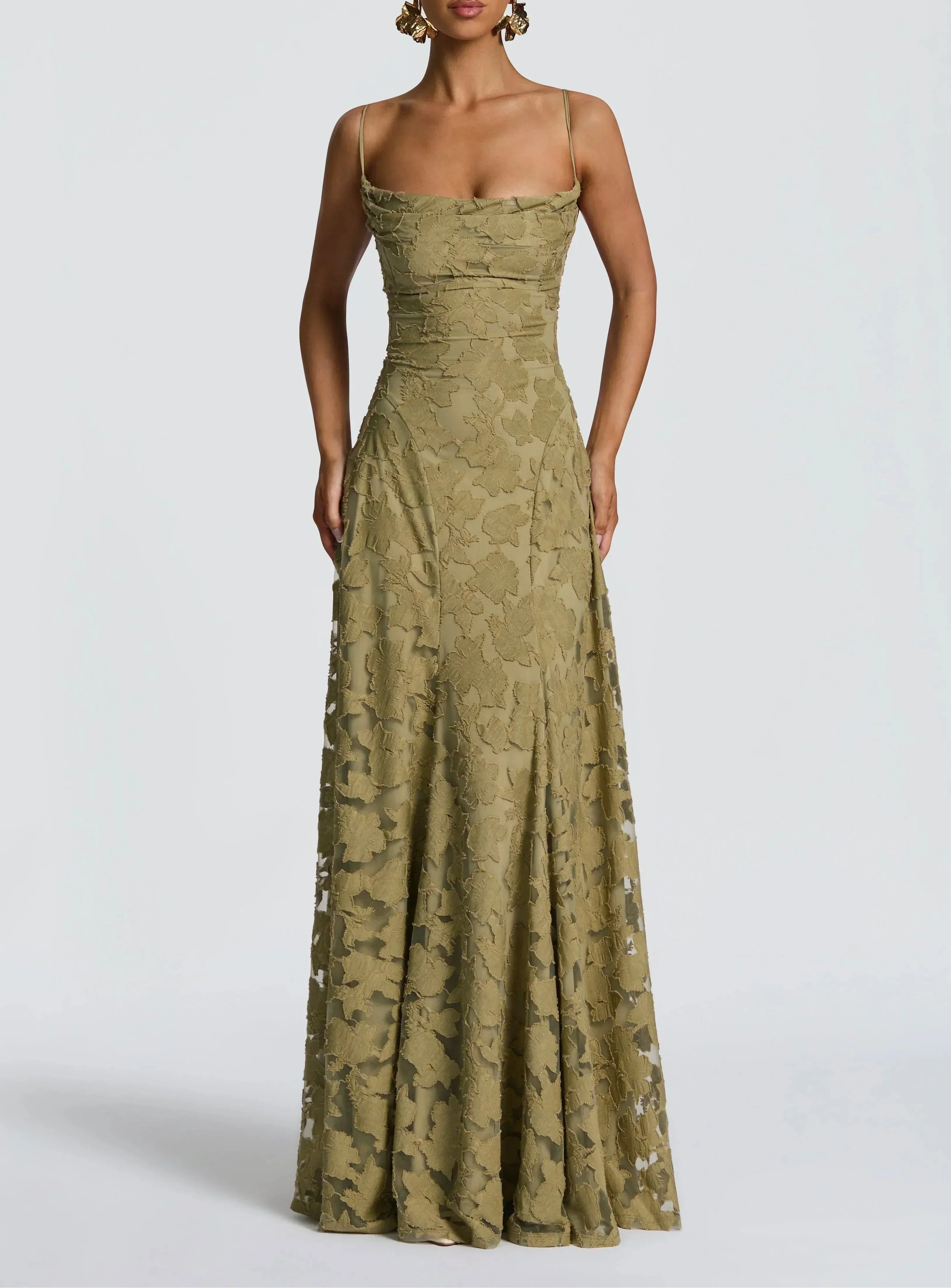 Rhoda™ – Élégance Flottante dans un Style Maxi Intemporel